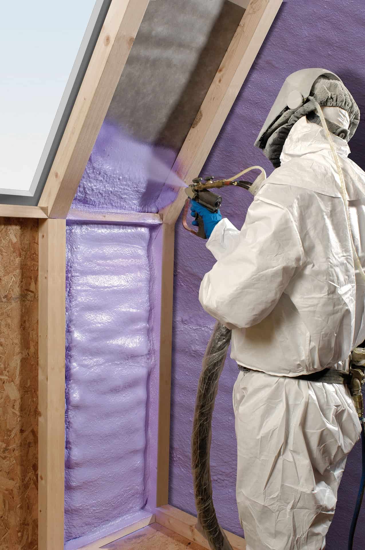 Why the Best Sacramento Installers of Blown-In Insulation Recommend It for Northern California
